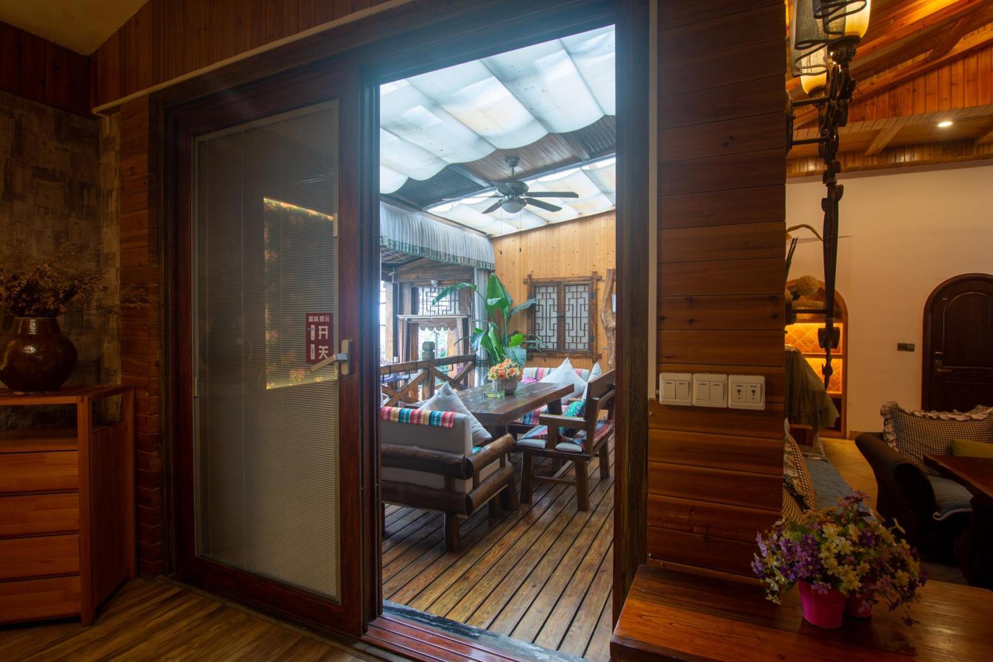 Floral Hotel - Baihui Living Csangcsiacsie Kültér fotó