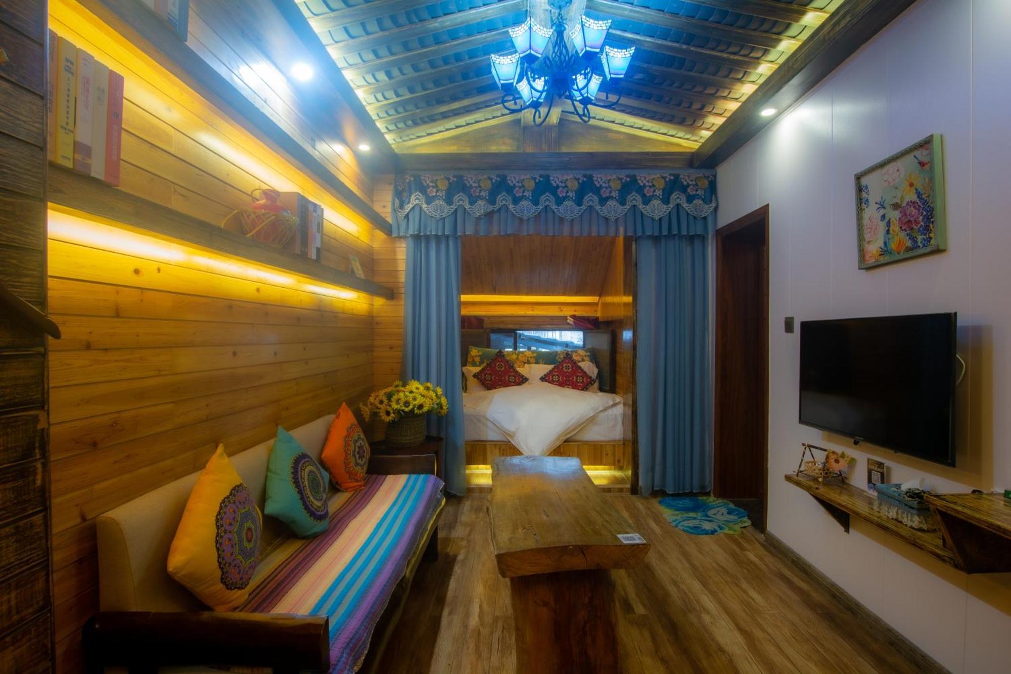 Floral Hotel - Baihui Living Csangcsiacsie Kültér fotó