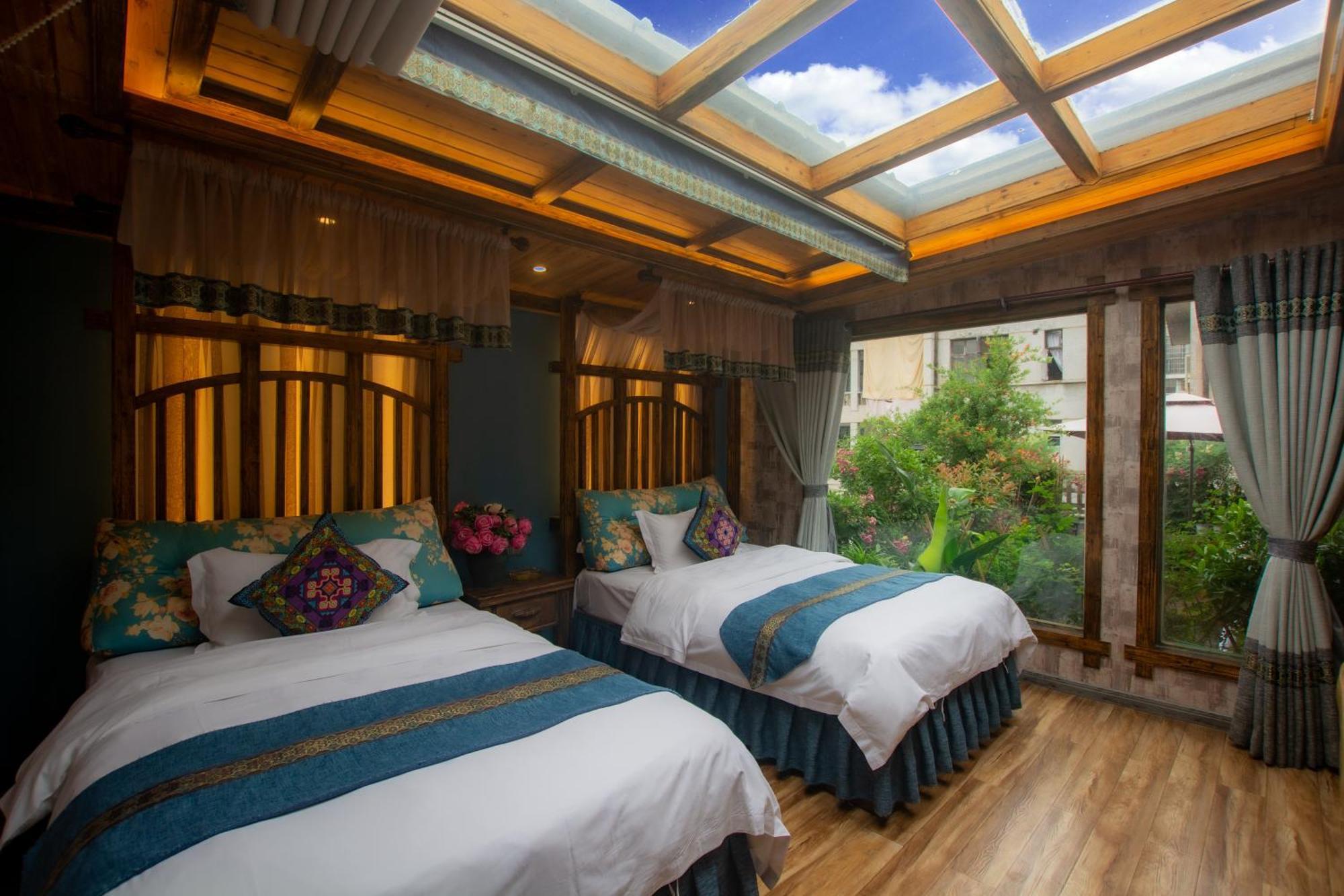 Floral Hotel - Baihui Living Csangcsiacsie Kültér fotó