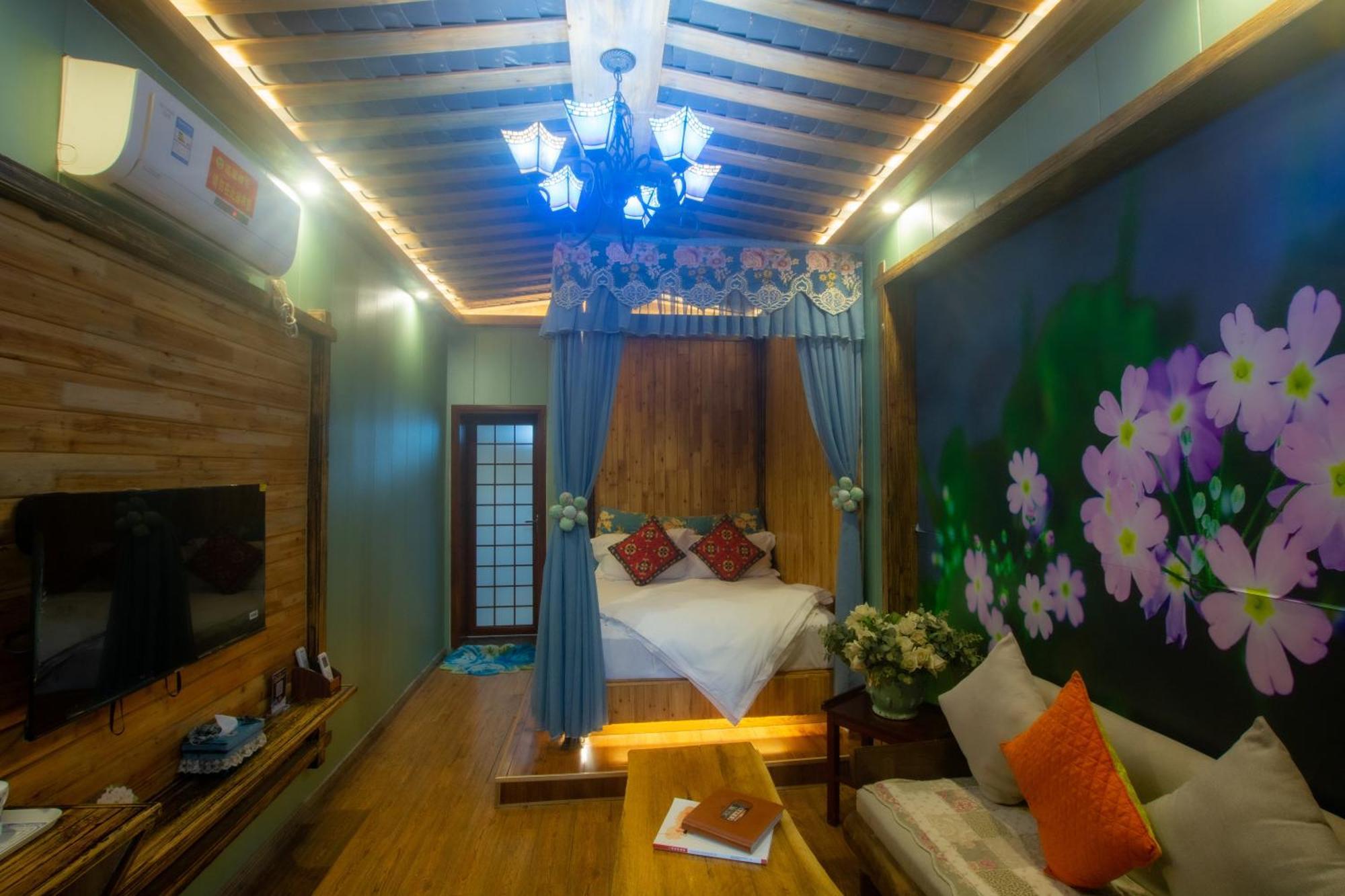 Floral Hotel - Baihui Living Csangcsiacsie Kültér fotó